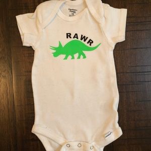 Super cute baby onesie Dino rawr!